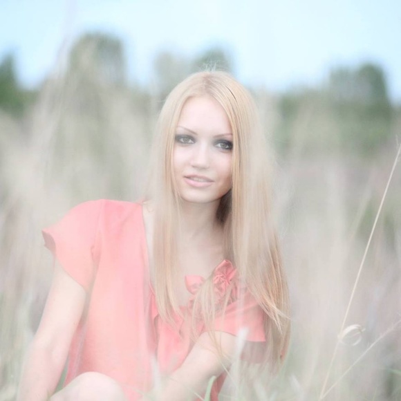 Meet your Posher, Ana - Picture 4 of 4